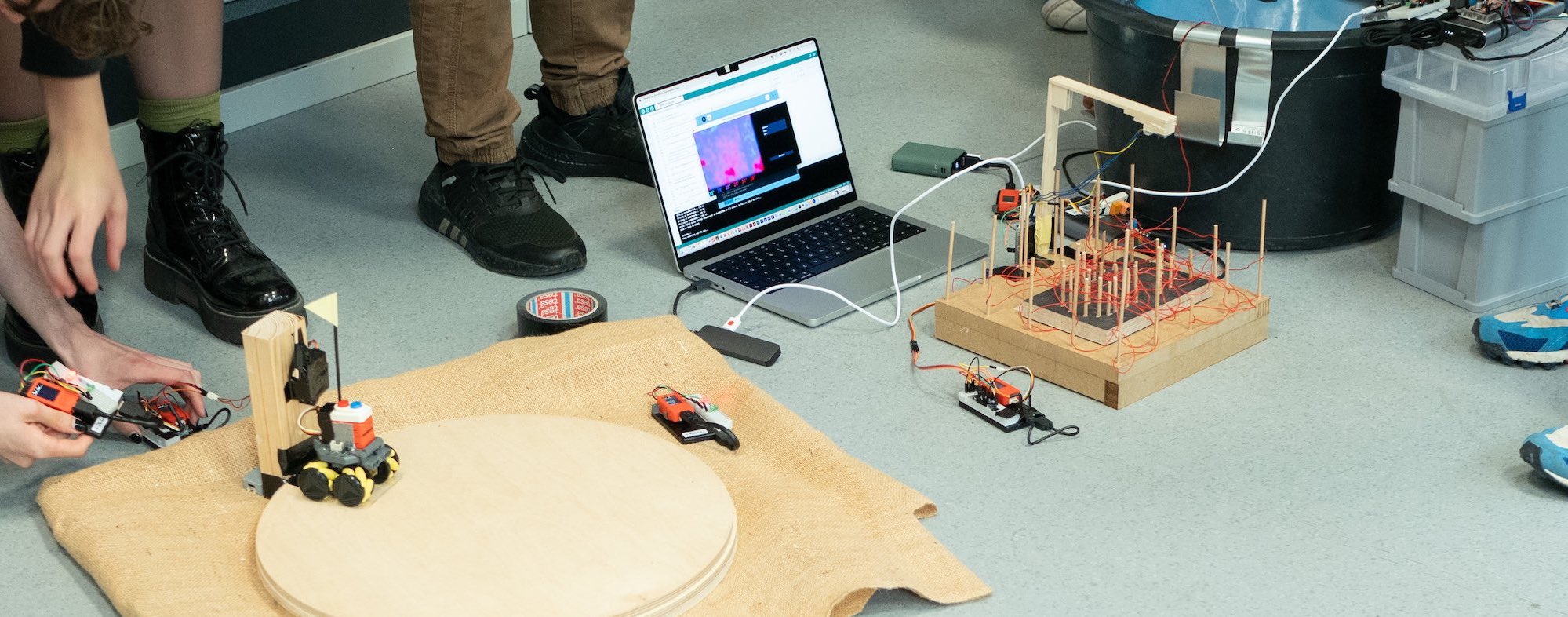 Making (Non-)Sense – Rube Goldberg machine performance