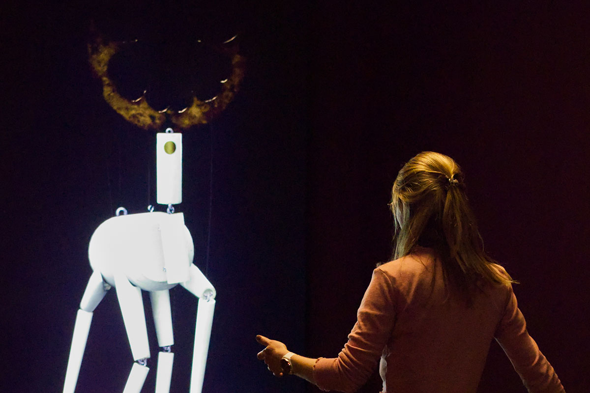 Das virtuelle Theater – Die Marionetten von Sophie Taeuber-Arp